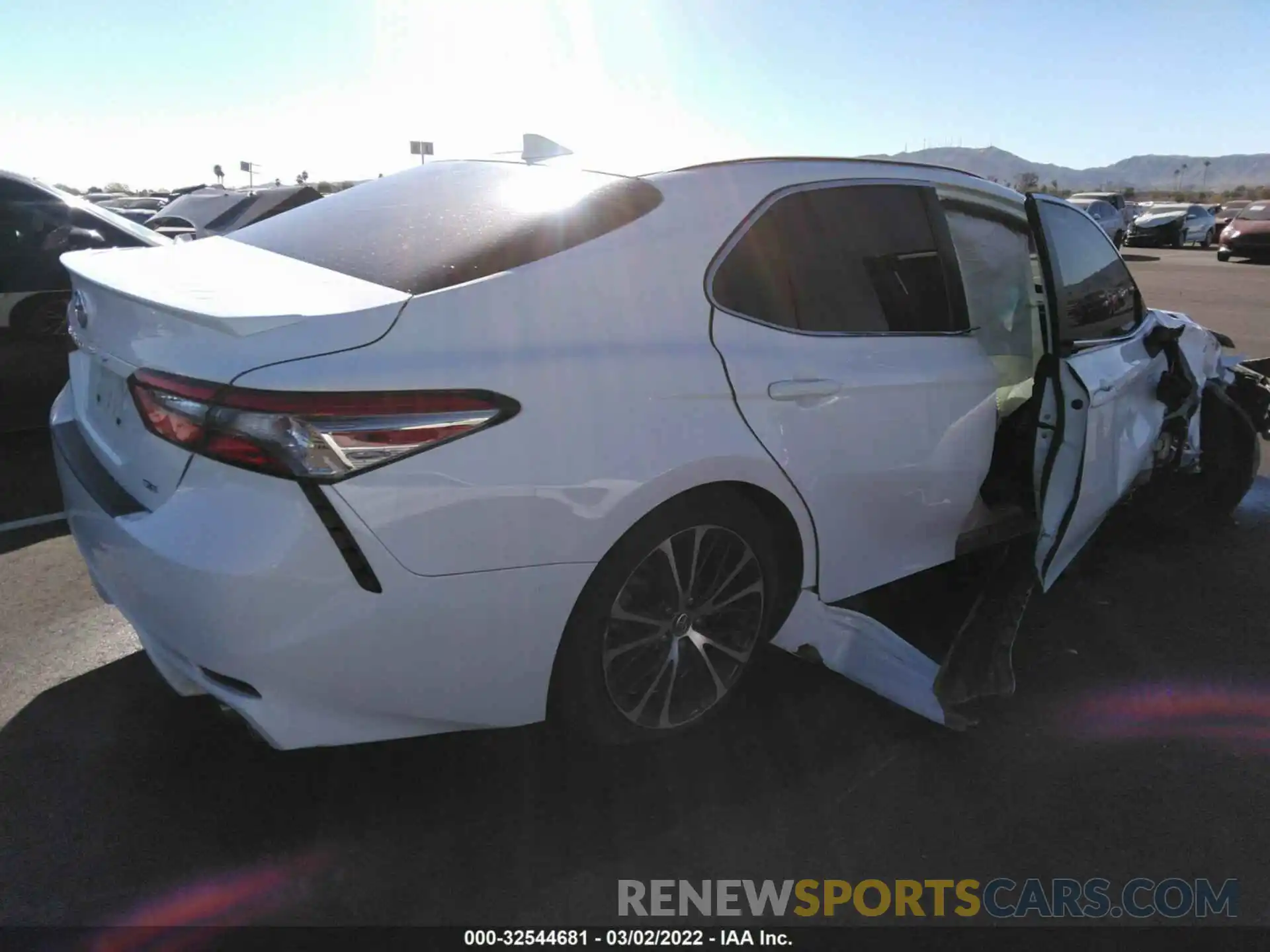 4 Photograph of a damaged car 4T1B11HK6KU735042 TOYOTA CAMRY 2019