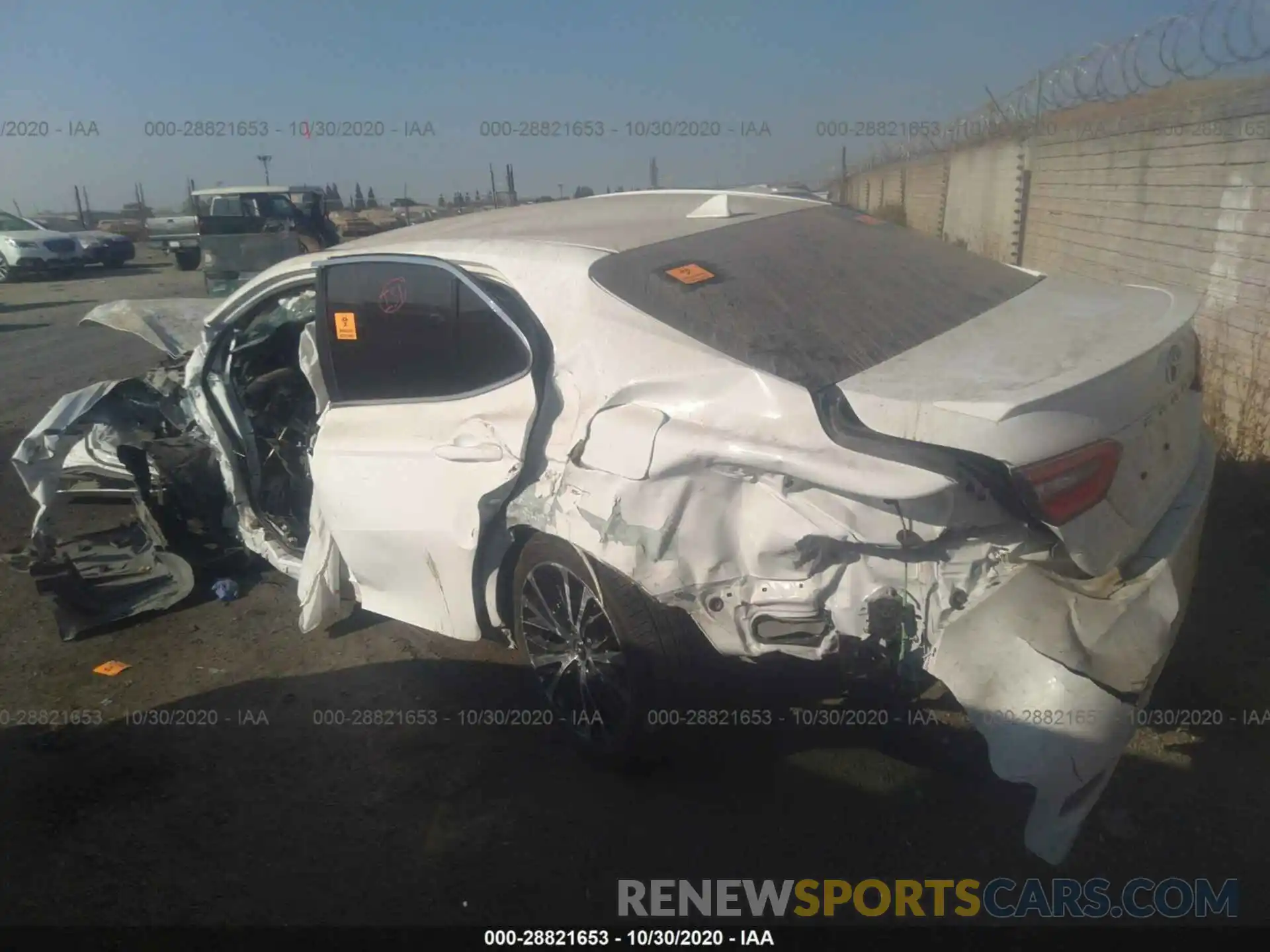 3 Photograph of a damaged car 4T1B11HK6KU735297 TOYOTA CAMRY 2019