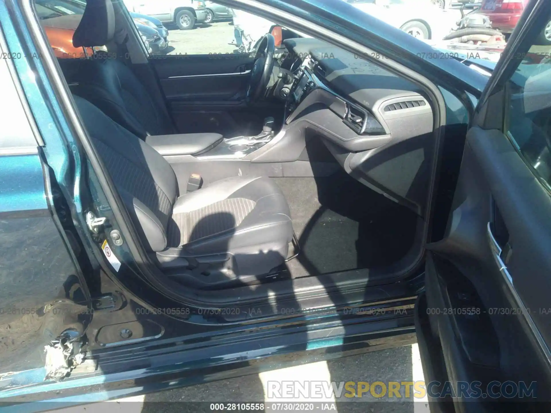 5 Photograph of a damaged car 4T1B11HK6KU735591 TOYOTA CAMRY 2019