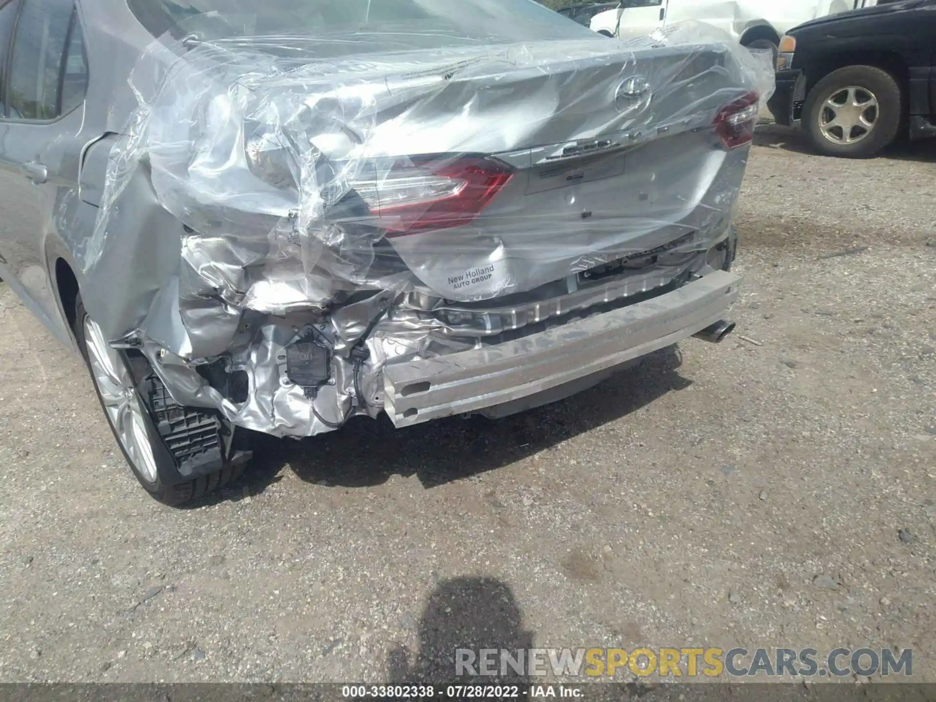 6 Photograph of a damaged car 4T1B11HK6KU736594 TOYOTA CAMRY 2019