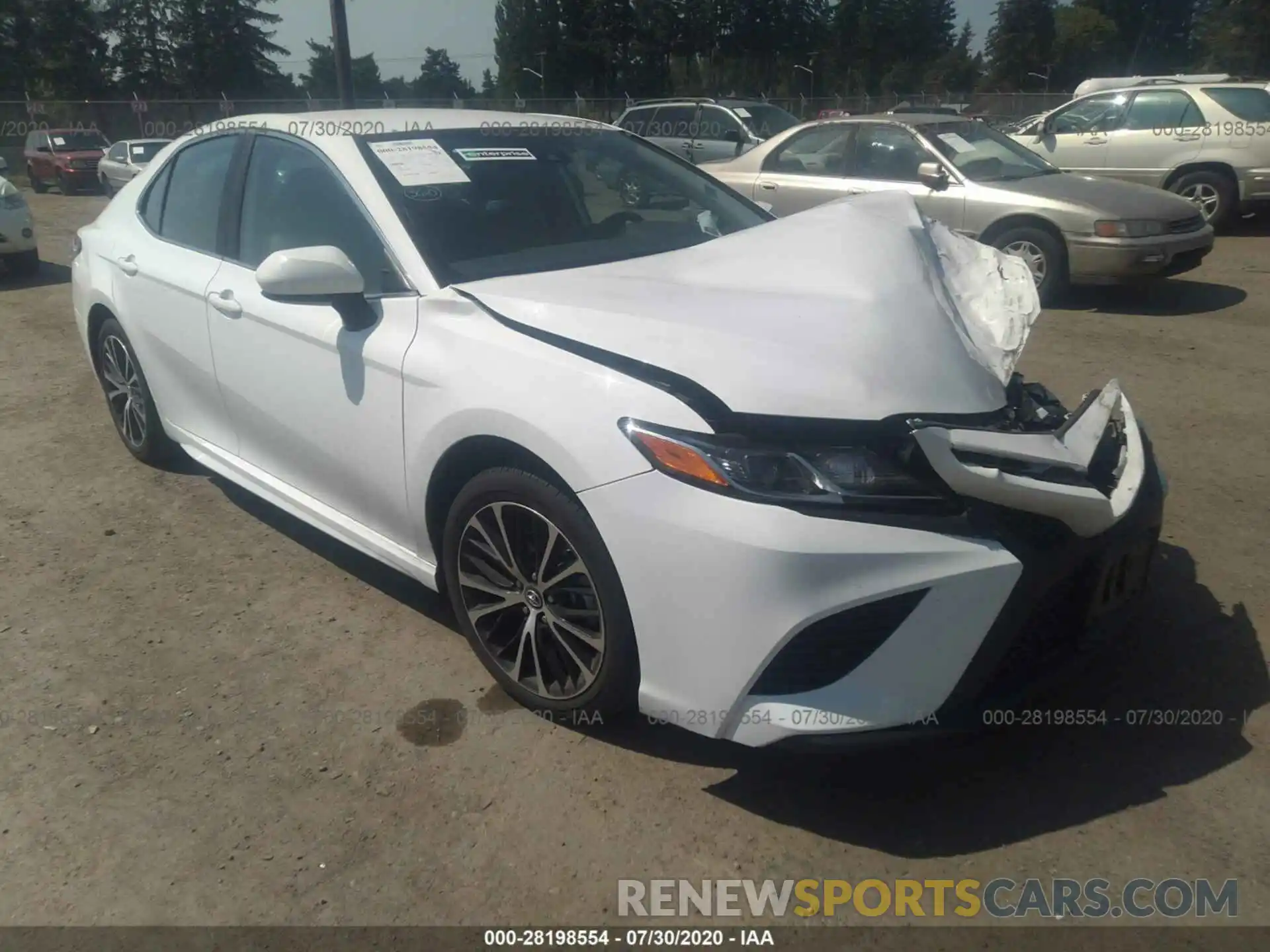 1 Photograph of a damaged car 4T1B11HK6KU738572 TOYOTA CAMRY 2019