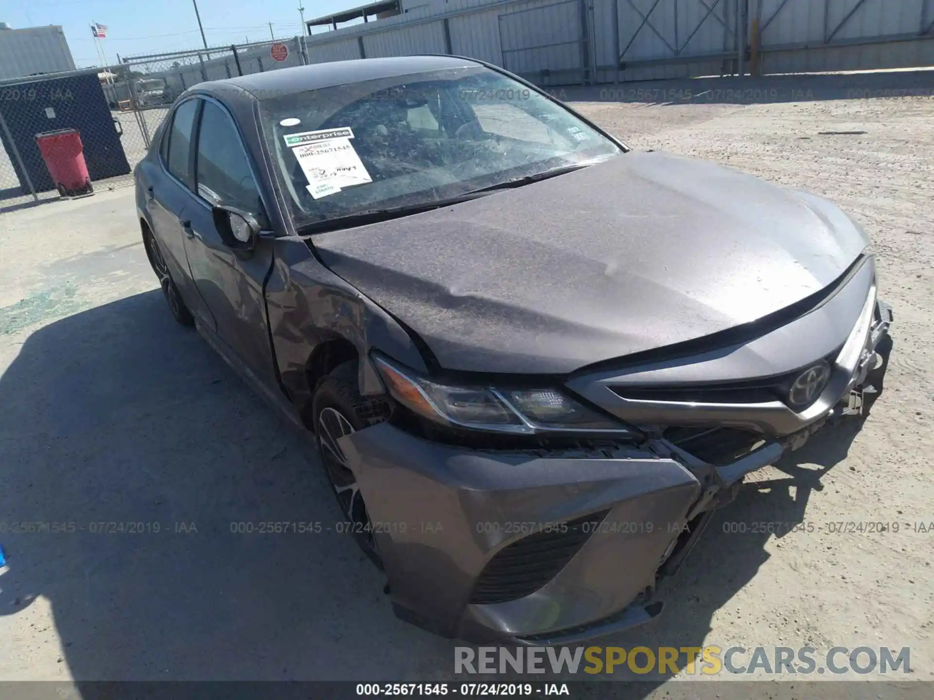 1 Photograph of a damaged car 4T1B11HK6KU739267 TOYOTA CAMRY 2019