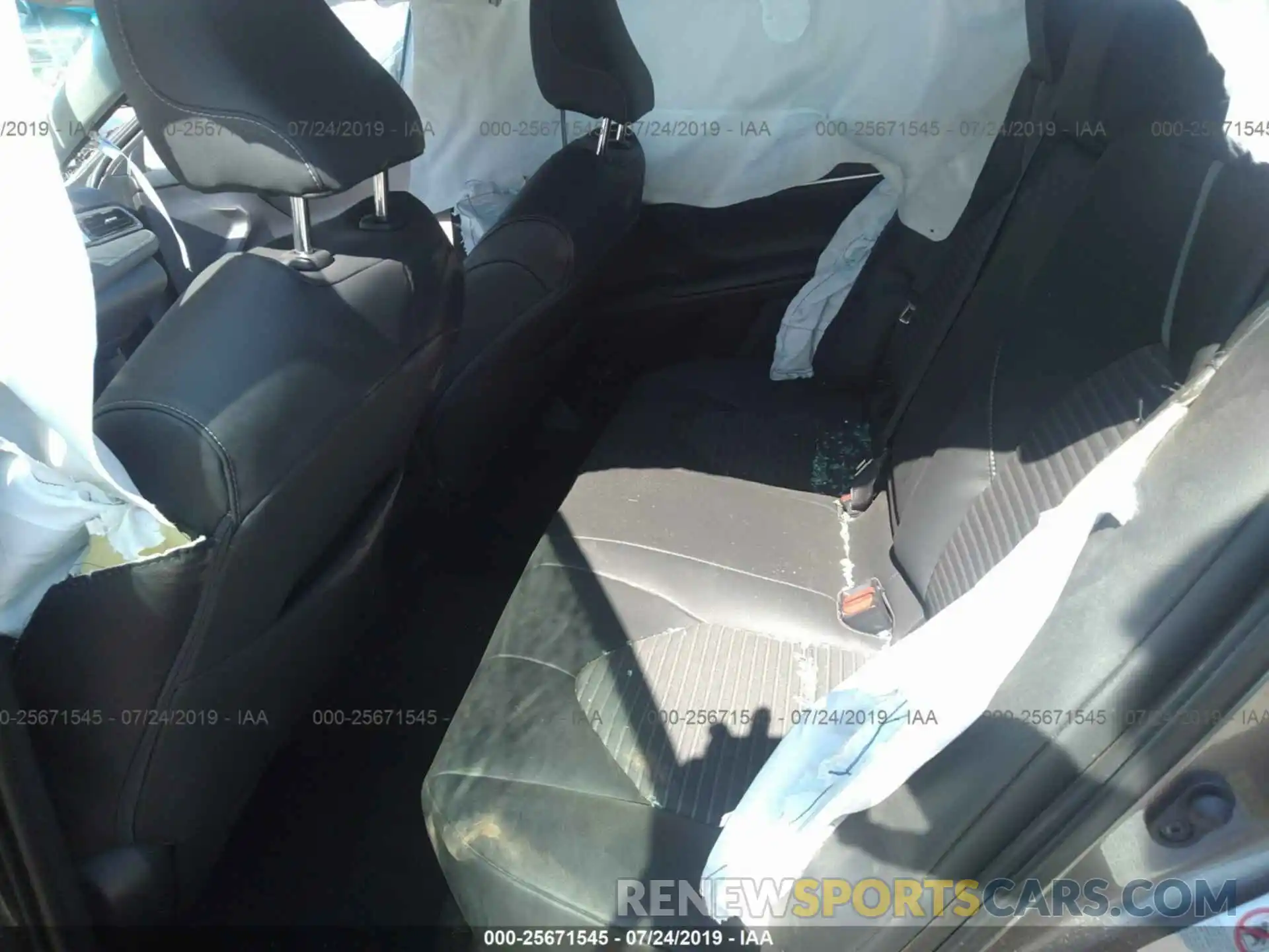 8 Photograph of a damaged car 4T1B11HK6KU739267 TOYOTA CAMRY 2019