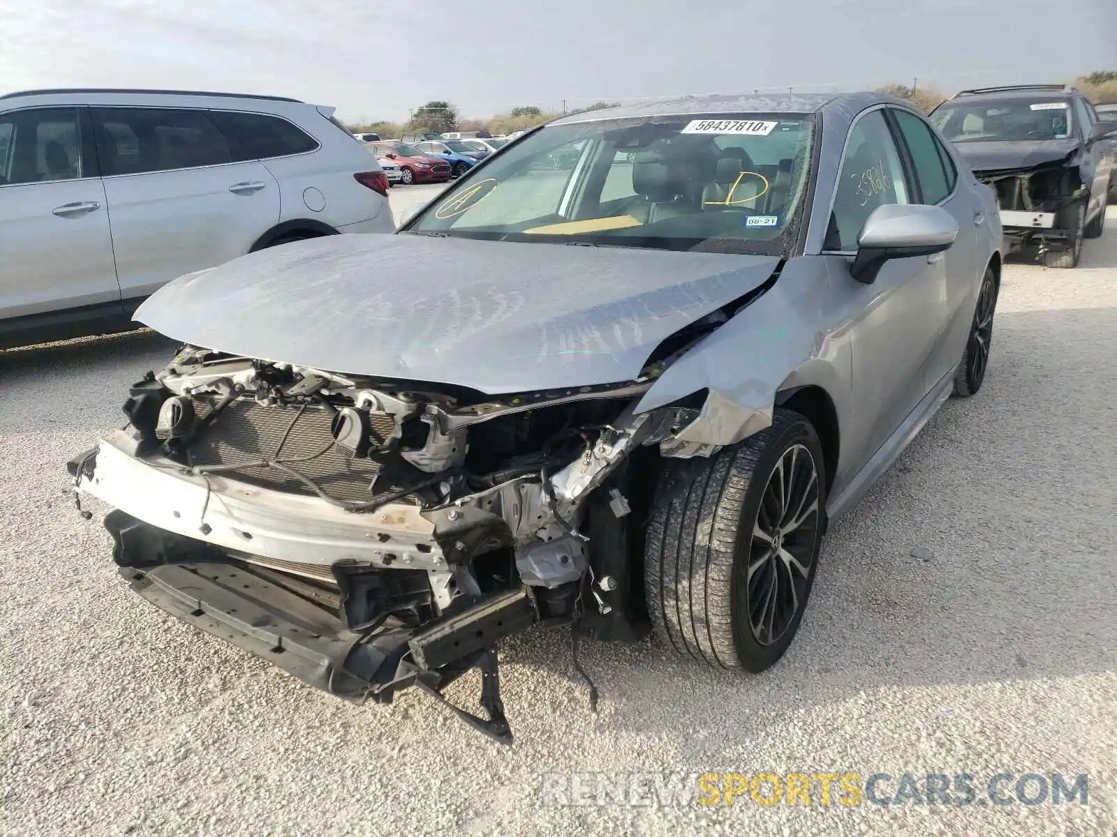 2 Photograph of a damaged car 4T1B11HK6KU739530 TOYOTA CAMRY 2019