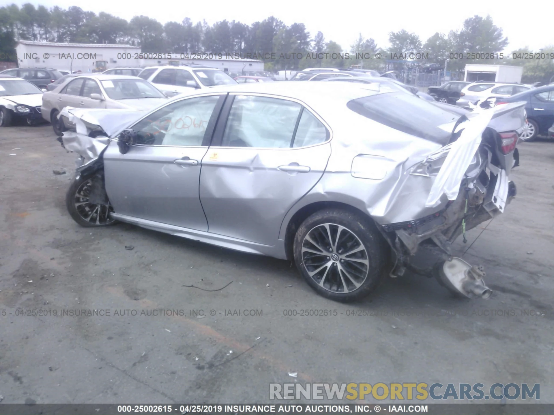 3 Photograph of a damaged car 4T1B11HK6KU740029 TOYOTA CAMRY 2019