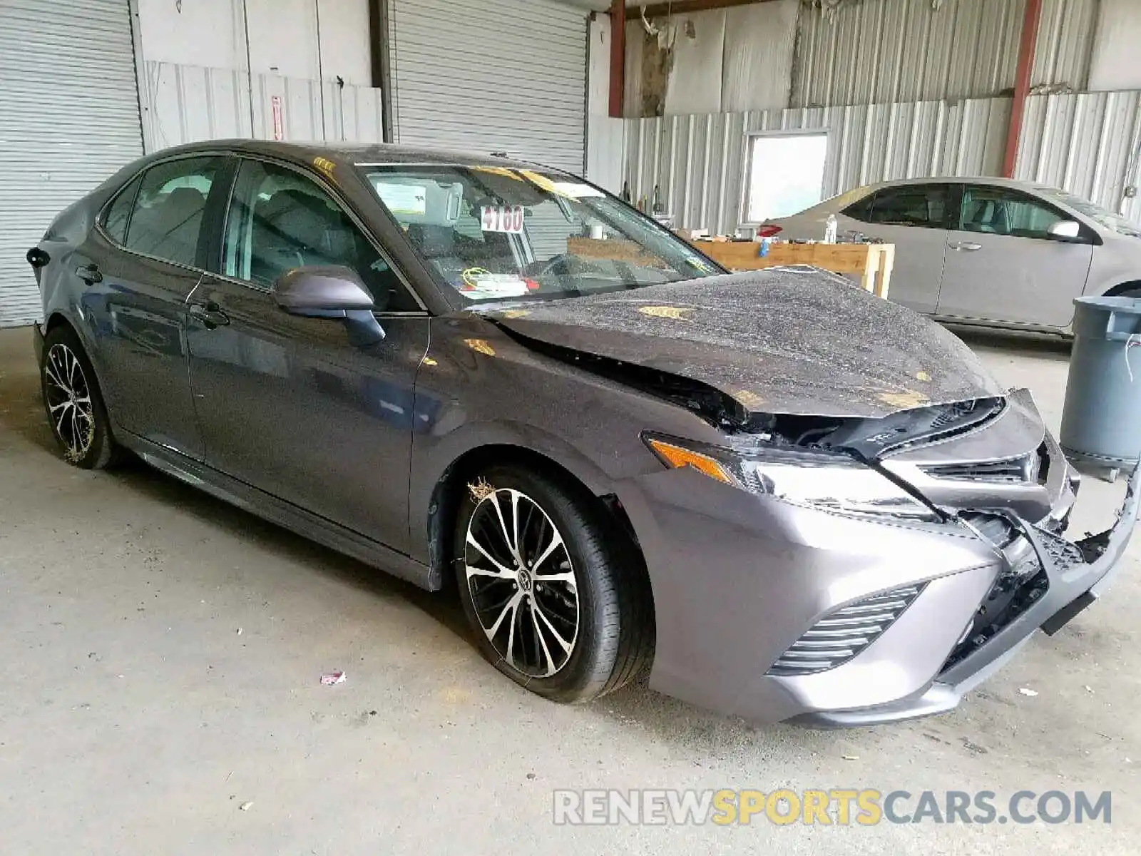 1 Photograph of a damaged car 4T1B11HK6KU740256 TOYOTA CAMRY 2019