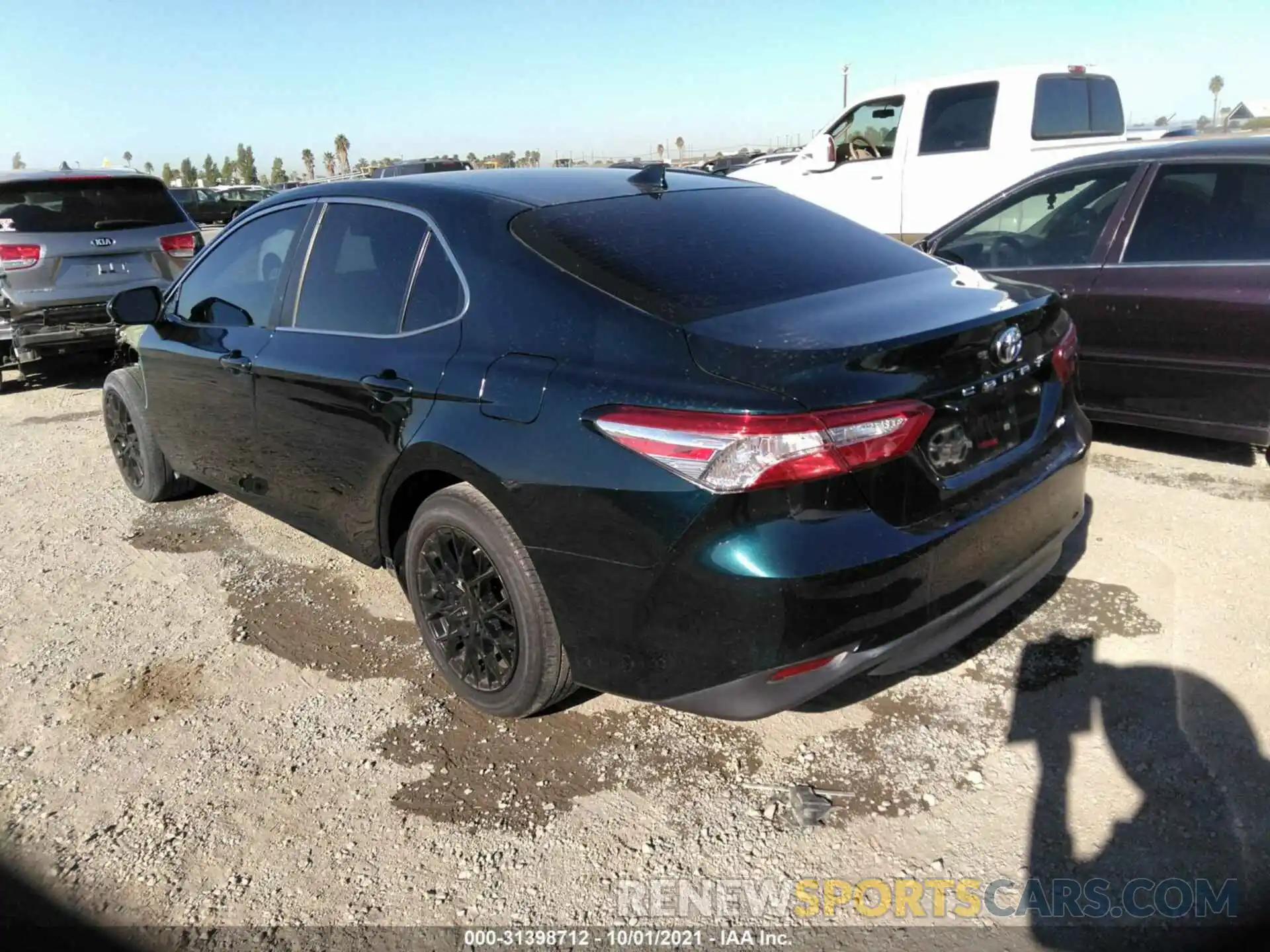 3 Photograph of a damaged car 4T1B11HK6KU740712 TOYOTA CAMRY 2019