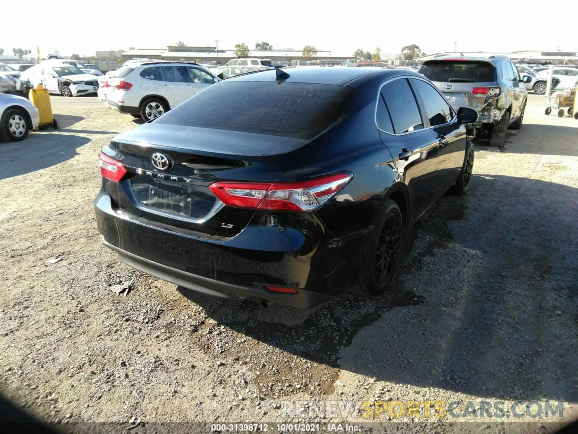 4 Фотография поврежденного автомобиля 4T1B11HK6KU740712 TOYOTA CAMRY 2019