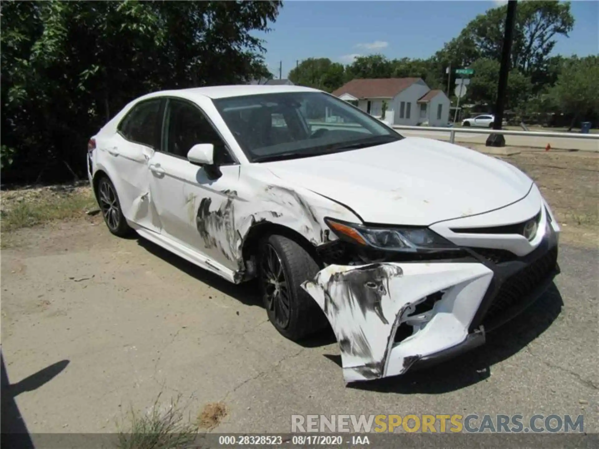 3 Photograph of a damaged car 4T1B11HK6KU741875 TOYOTA CAMRY 2019