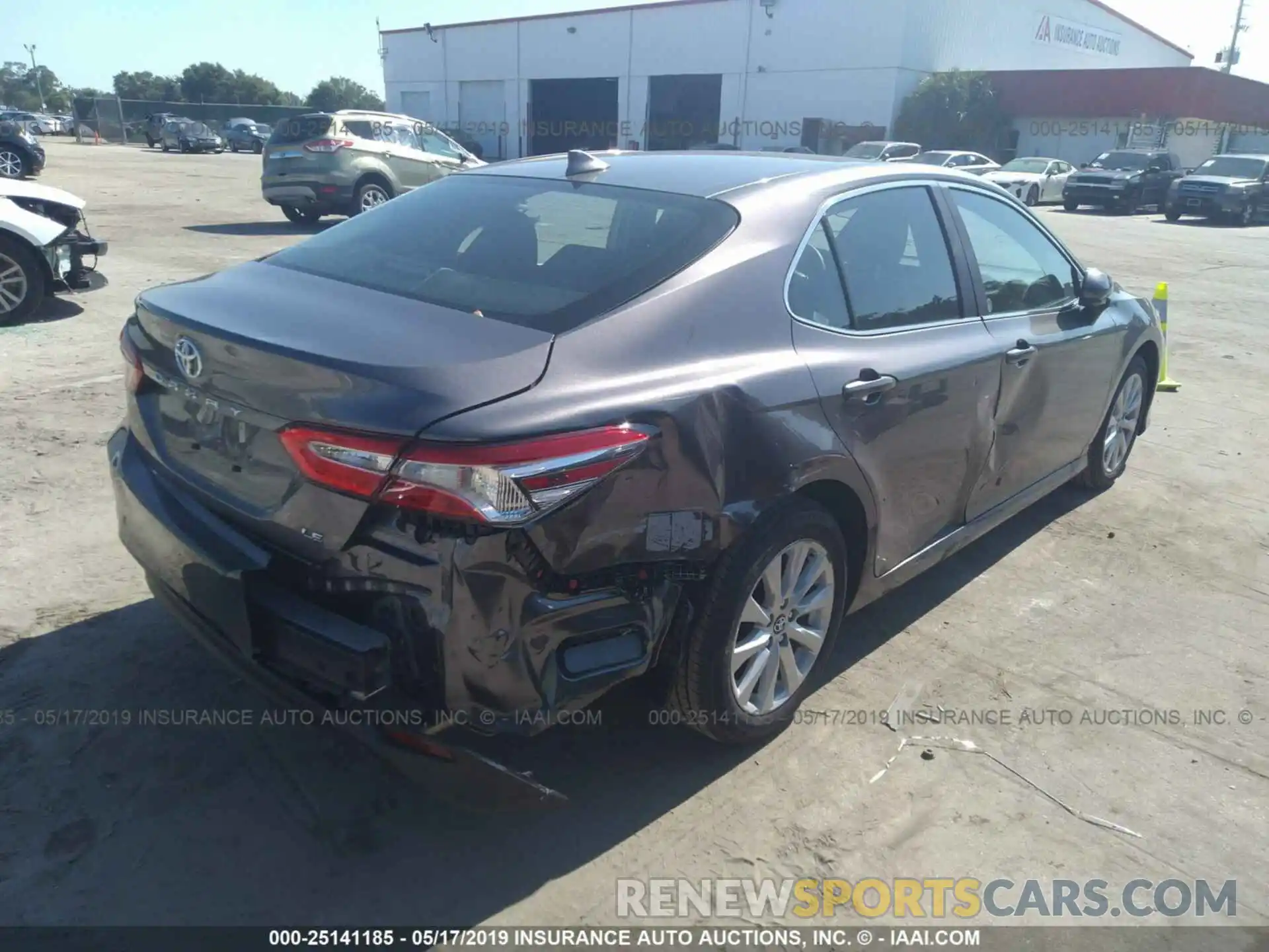 4 Photograph of a damaged car 4T1B11HK6KU742430 TOYOTA CAMRY 2019