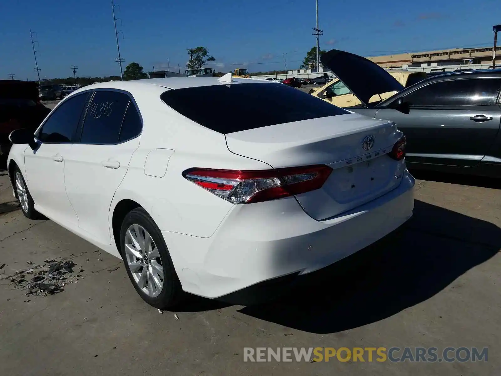 3 Photograph of a damaged car 4T1B11HK6KU742508 TOYOTA CAMRY 2019