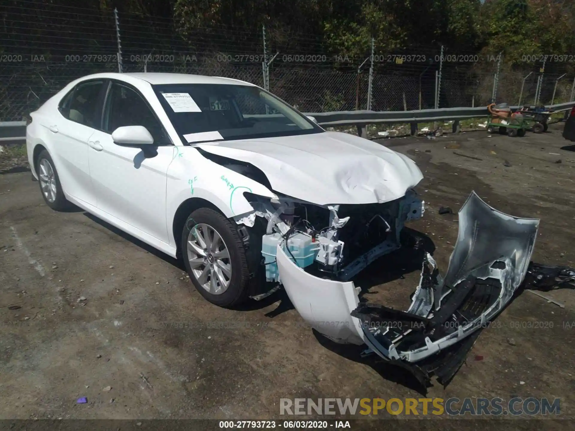 1 Photograph of a damaged car 4T1B11HK6KU742914 TOYOTA CAMRY 2019