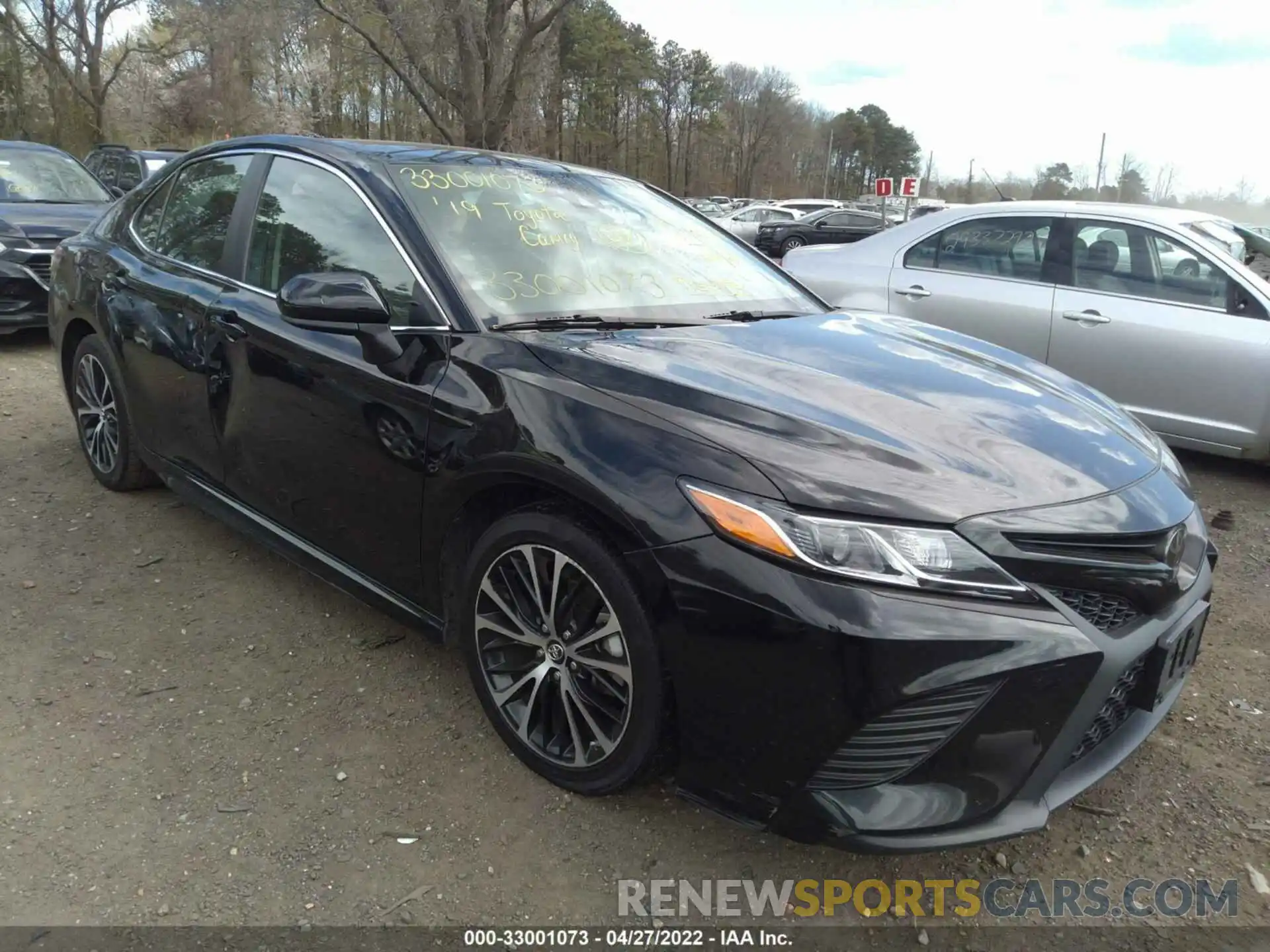 1 Photograph of a damaged car 4T1B11HK6KU748888 TOYOTA CAMRY 2019