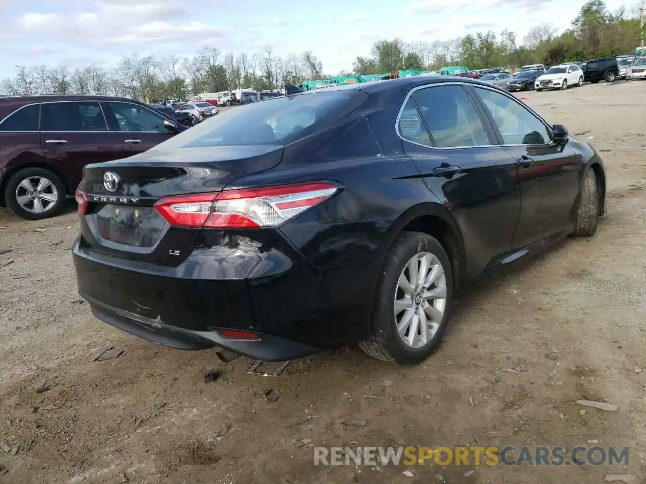 4 Photograph of a damaged car 4T1B11HK6KU749085 TOYOTA CAMRY 2019