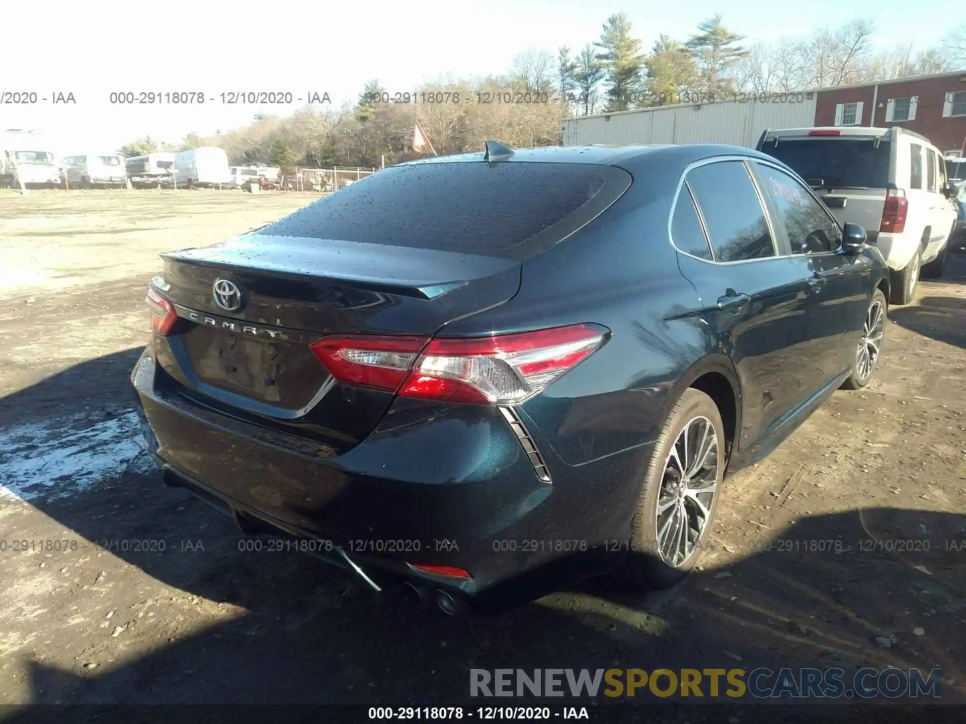 4 Photograph of a damaged car 4T1B11HK6KU750611 TOYOTA CAMRY 2019