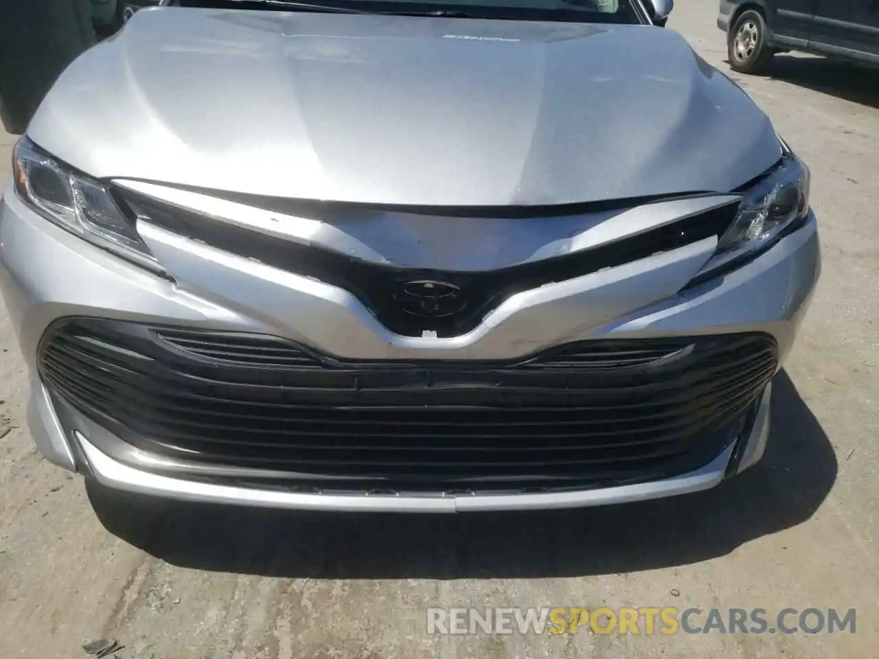 9 Photograph of a damaged car 4T1B11HK6KU751032 TOYOTA CAMRY 2019