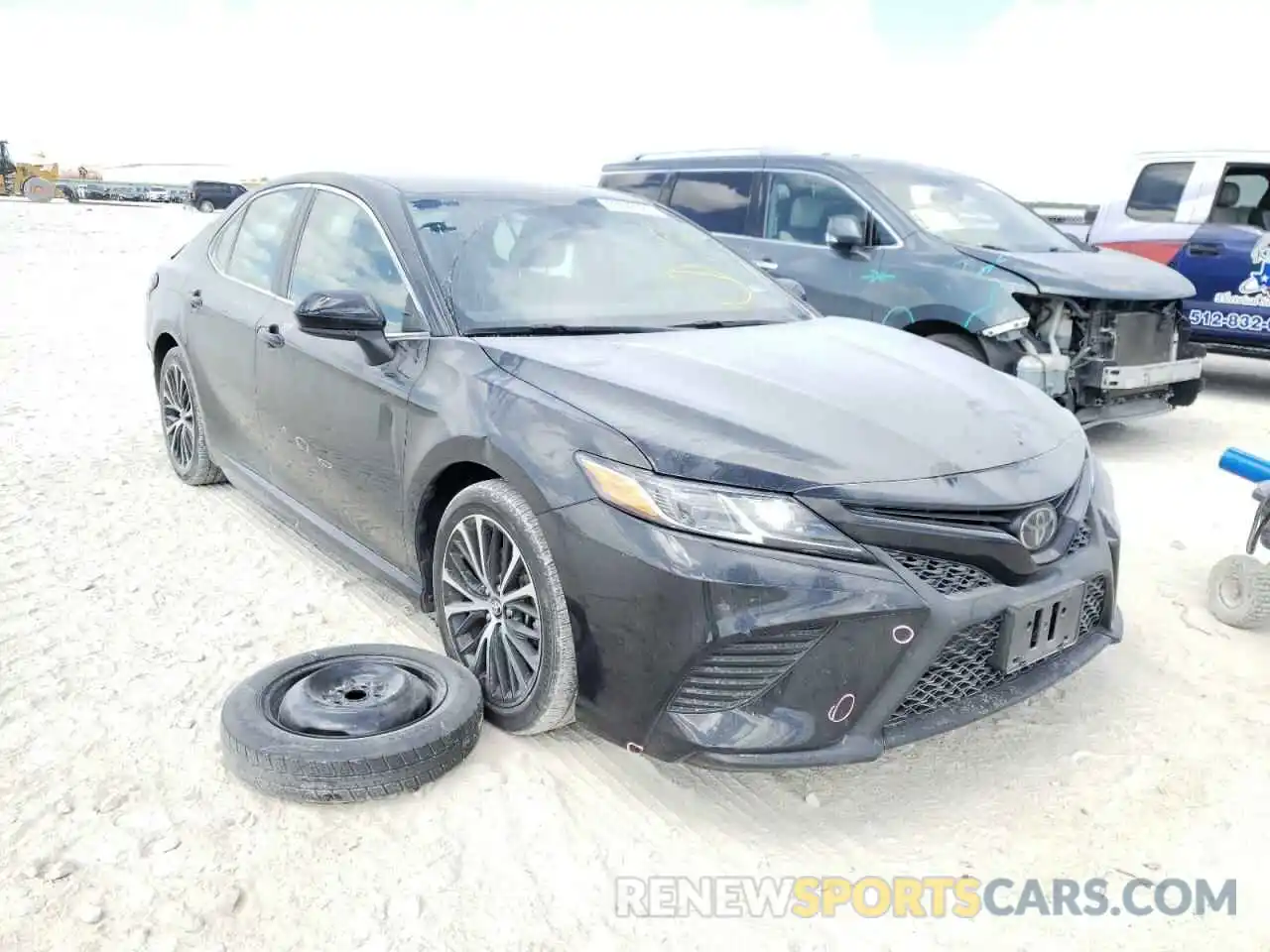 1 Photograph of a damaged car 4T1B11HK6KU752228 TOYOTA CAMRY 2019