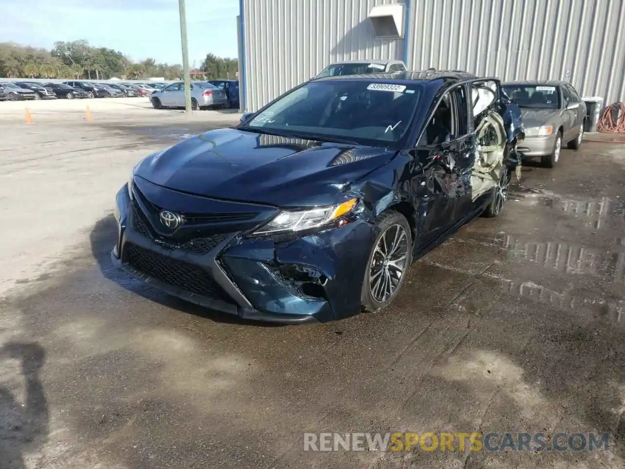 2 Photograph of a damaged car 4T1B11HK6KU752651 TOYOTA CAMRY 2019