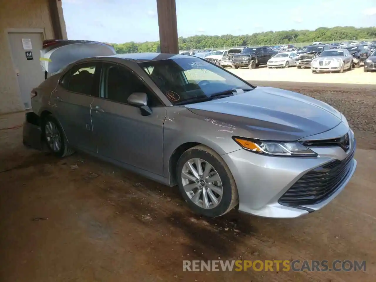 1 Photograph of a damaged car 4T1B11HK6KU754321 TOYOTA CAMRY 2019