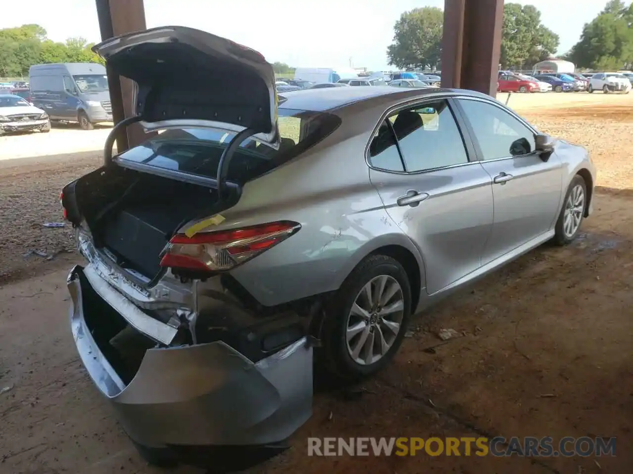 4 Photograph of a damaged car 4T1B11HK6KU754321 TOYOTA CAMRY 2019