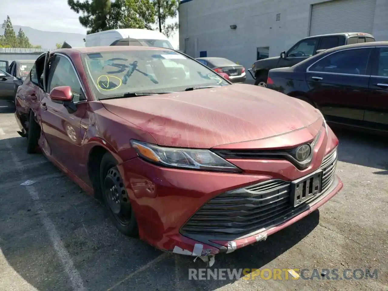 1 Photograph of a damaged car 4T1B11HK6KU754660 TOYOTA CAMRY 2019