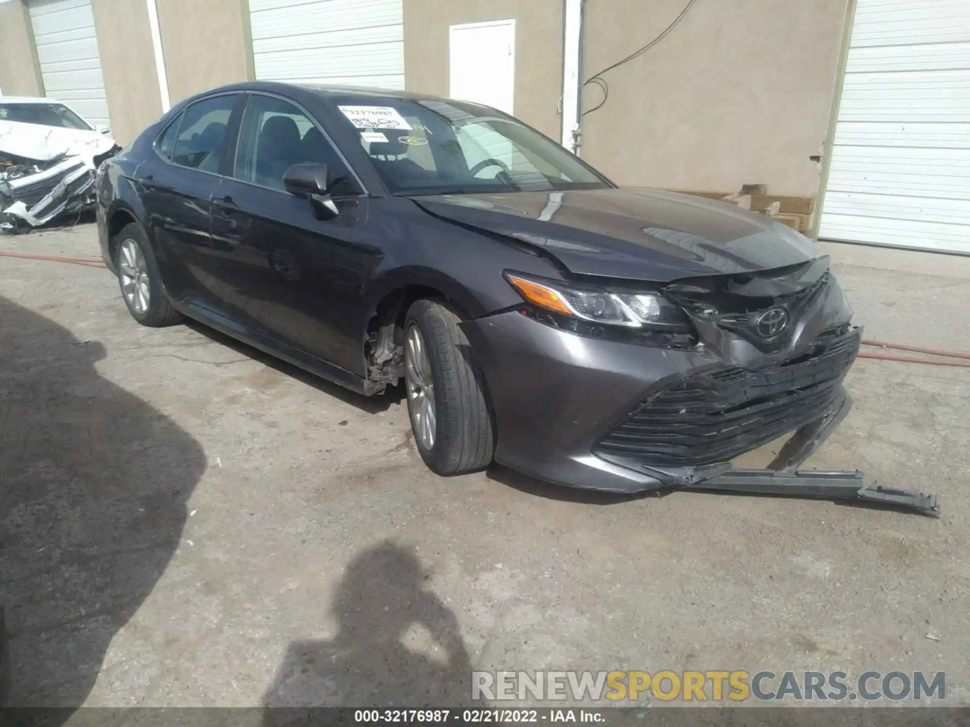 1 Photograph of a damaged car 4T1B11HK6KU755016 TOYOTA CAMRY 2019