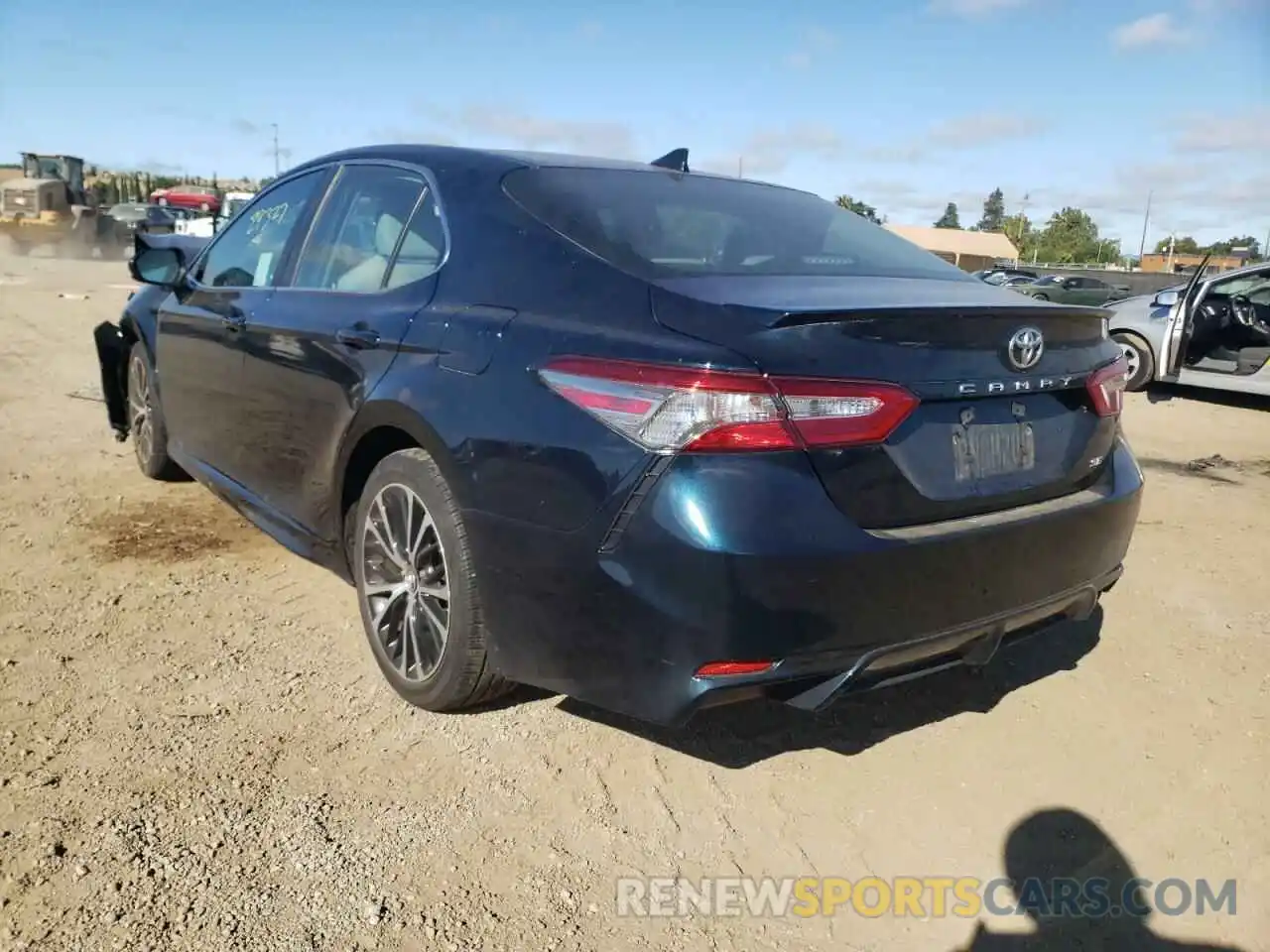 3 Photograph of a damaged car 4T1B11HK6KU756070 TOYOTA CAMRY 2019