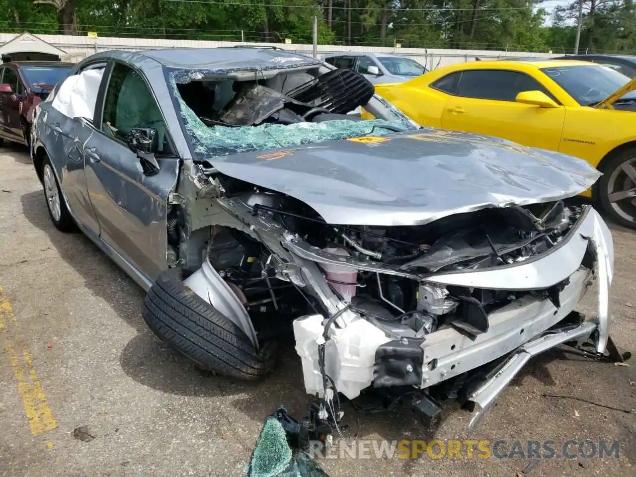 1 Photograph of a damaged car 4T1B11HK6KU761804 TOYOTA CAMRY 2019