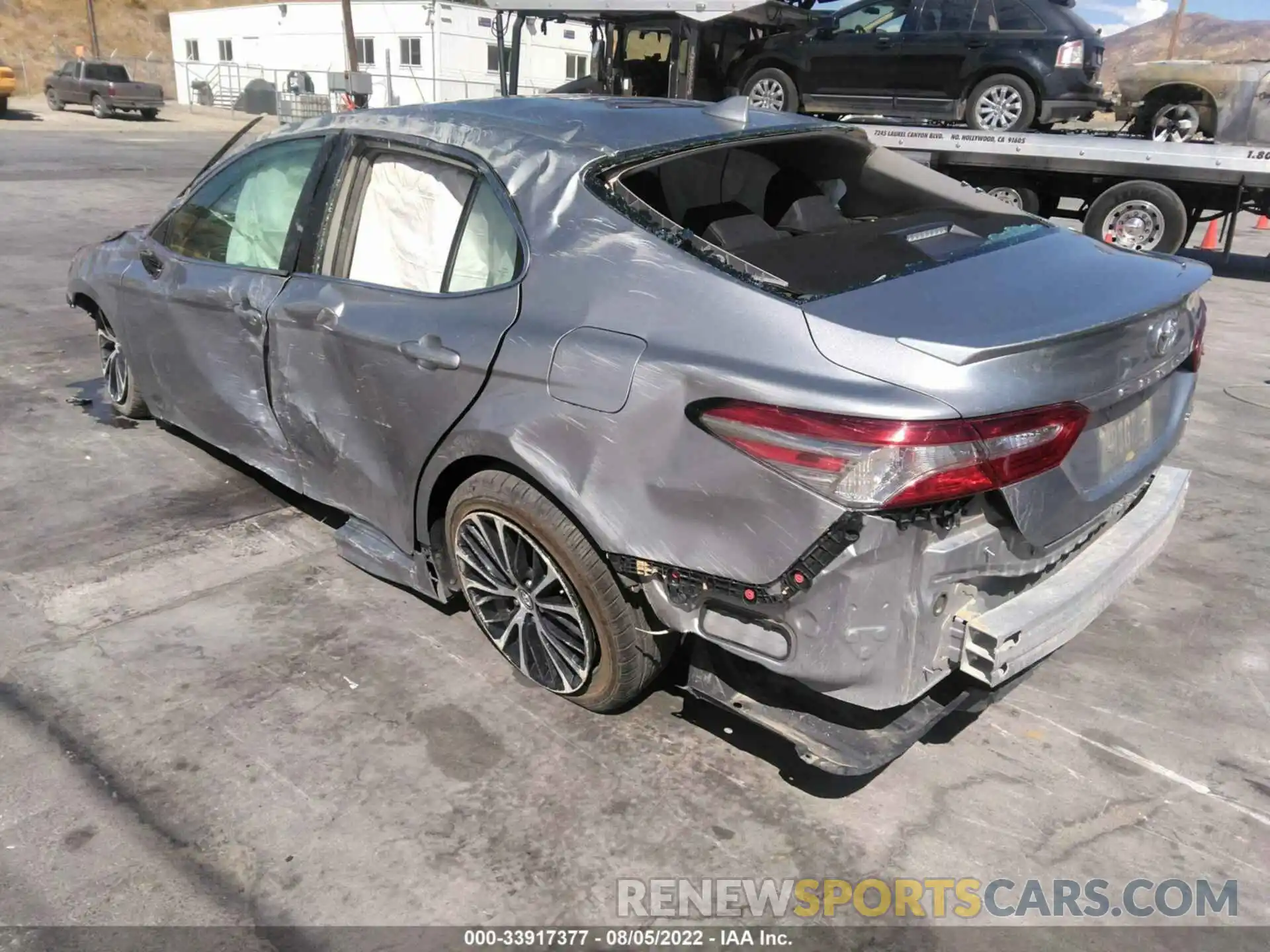 3 Photograph of a damaged car 4T1B11HK6KU762709 TOYOTA CAMRY 2019