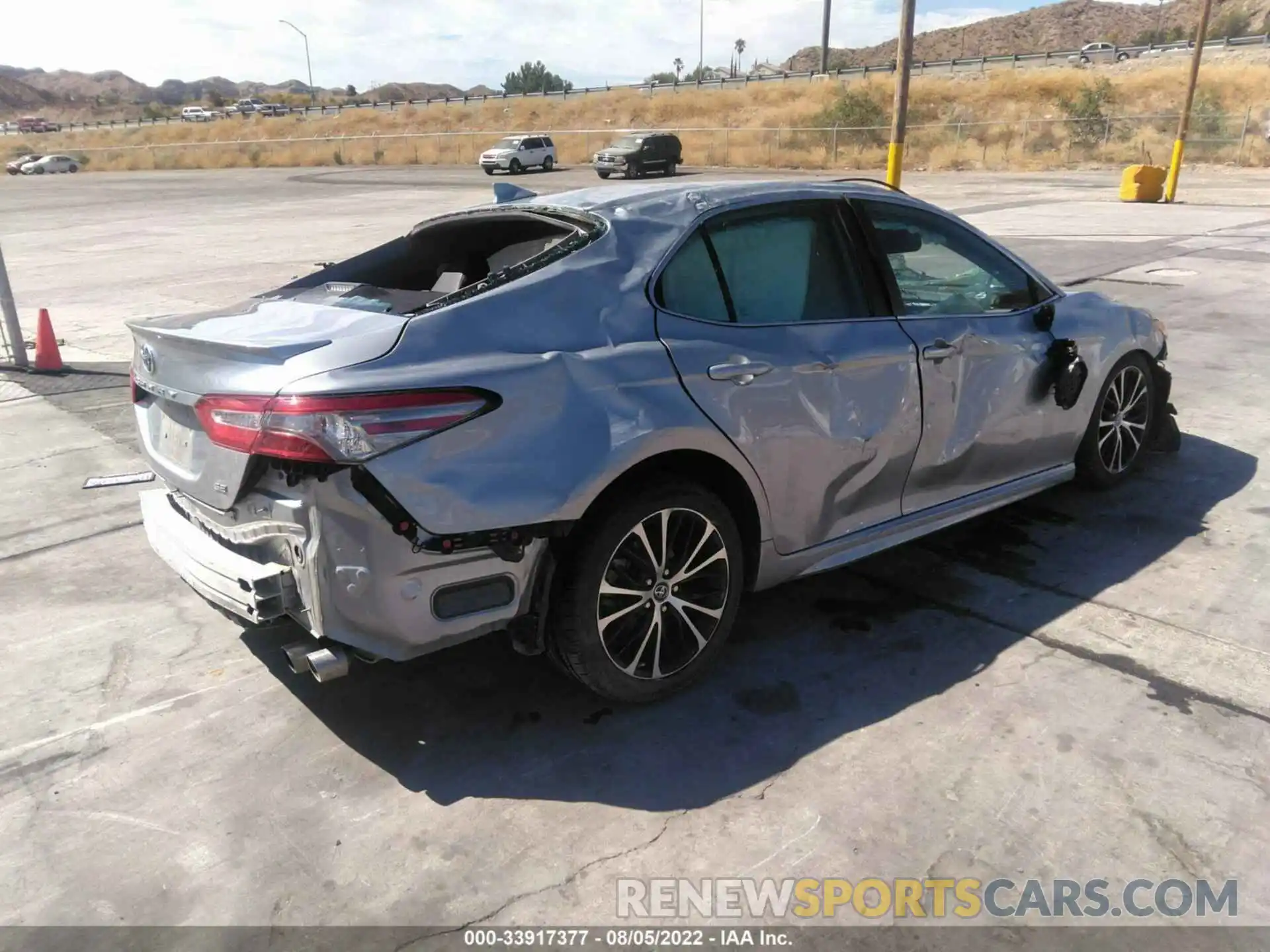 4 Photograph of a damaged car 4T1B11HK6KU762709 TOYOTA CAMRY 2019