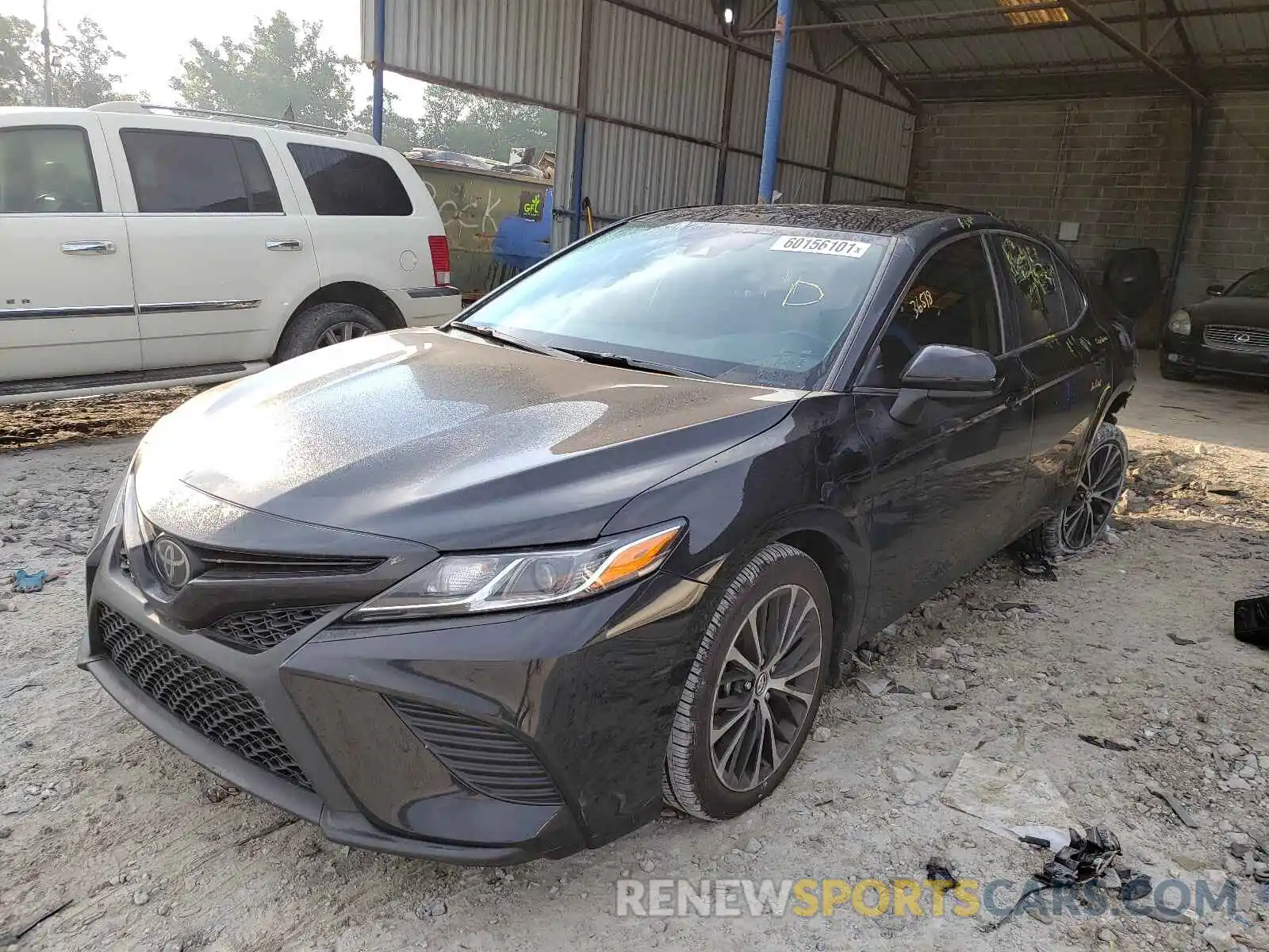 2 Photograph of a damaged car 4T1B11HK6KU765738 TOYOTA CAMRY 2019