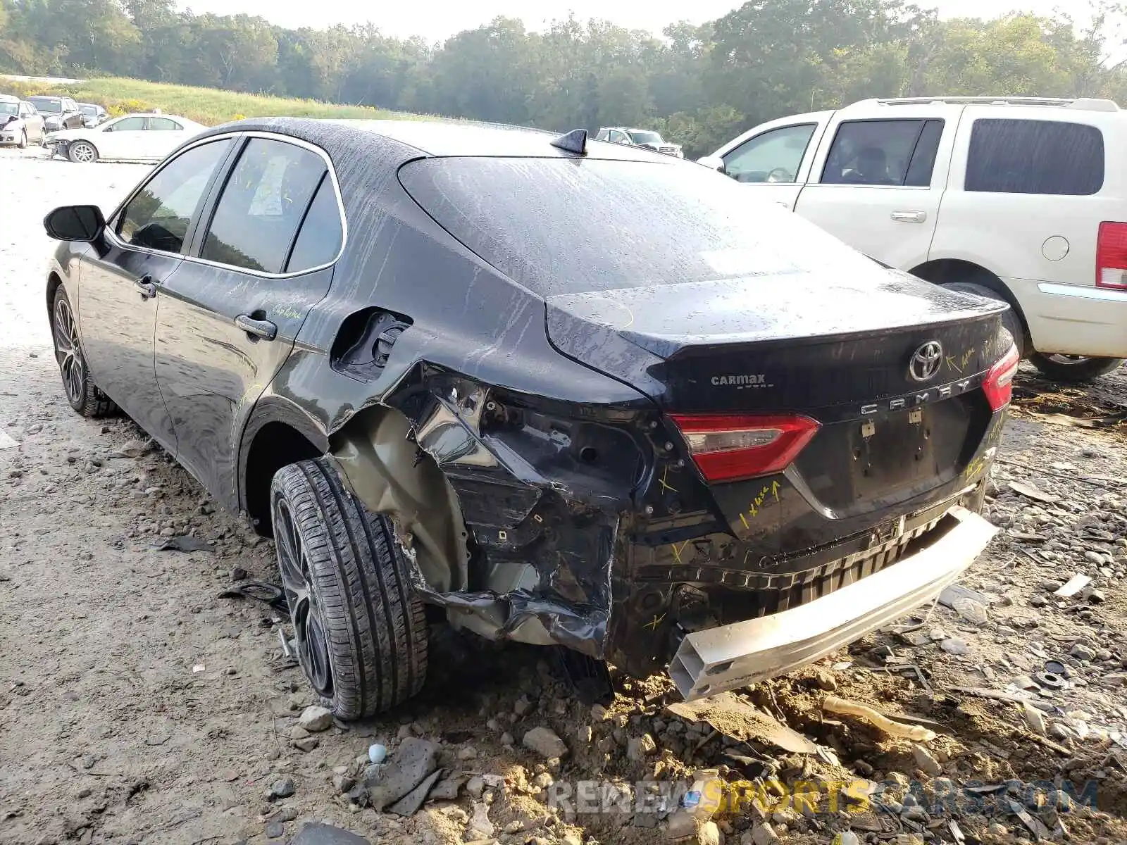 3 Photograph of a damaged car 4T1B11HK6KU765738 TOYOTA CAMRY 2019