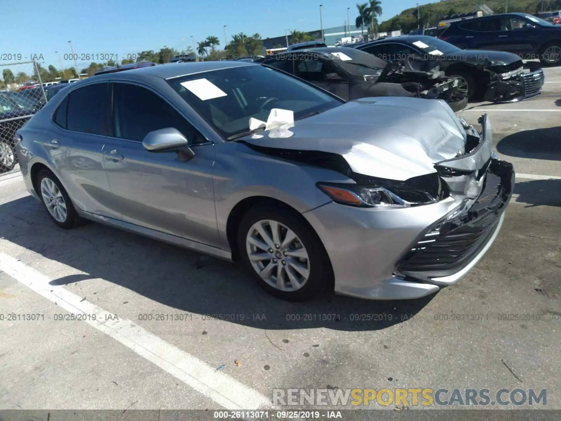 1 Photograph of a damaged car 4T1B11HK6KU766307 TOYOTA CAMRY 2019