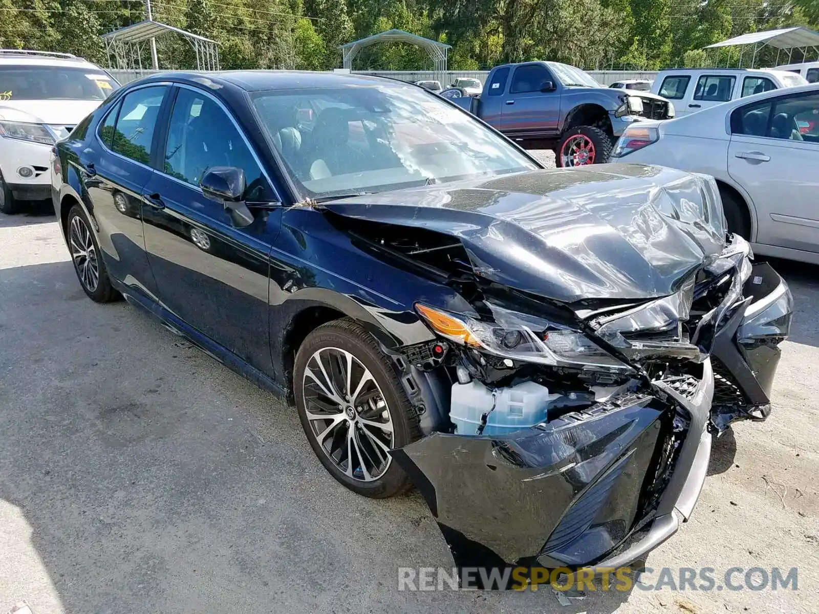 1 Photograph of a damaged car 4T1B11HK6KU766811 TOYOTA CAMRY 2019