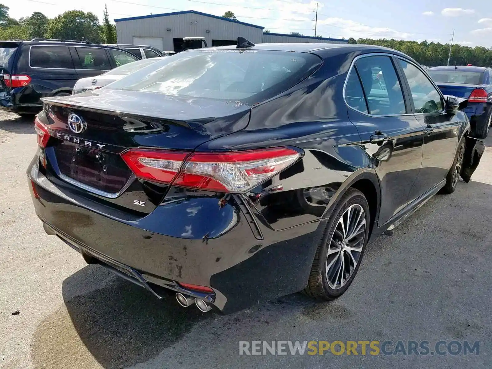 4 Photograph of a damaged car 4T1B11HK6KU766811 TOYOTA CAMRY 2019