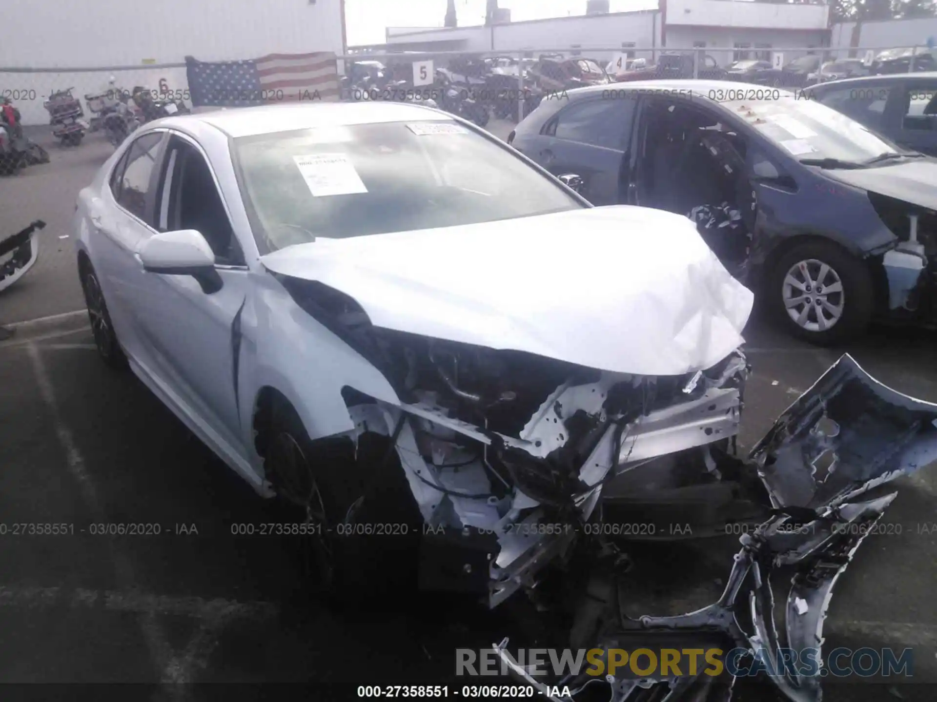 1 Photograph of a damaged car 4T1B11HK6KU768493 TOYOTA CAMRY 2019