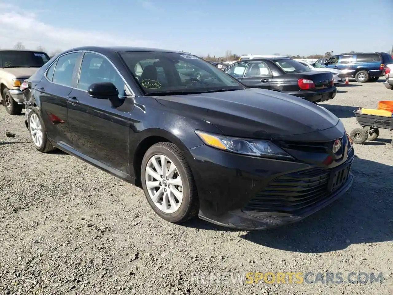 1 Photograph of a damaged car 4T1B11HK6KU769109 TOYOTA CAMRY 2019