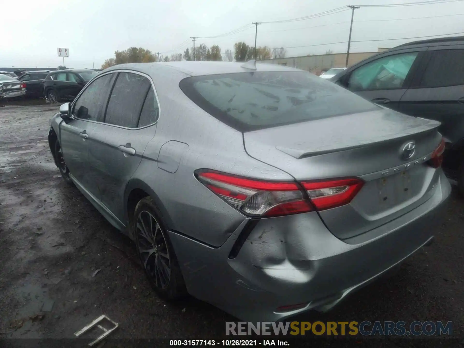 3 Photograph of a damaged car 4T1B11HK6KU771118 TOYOTA CAMRY 2019