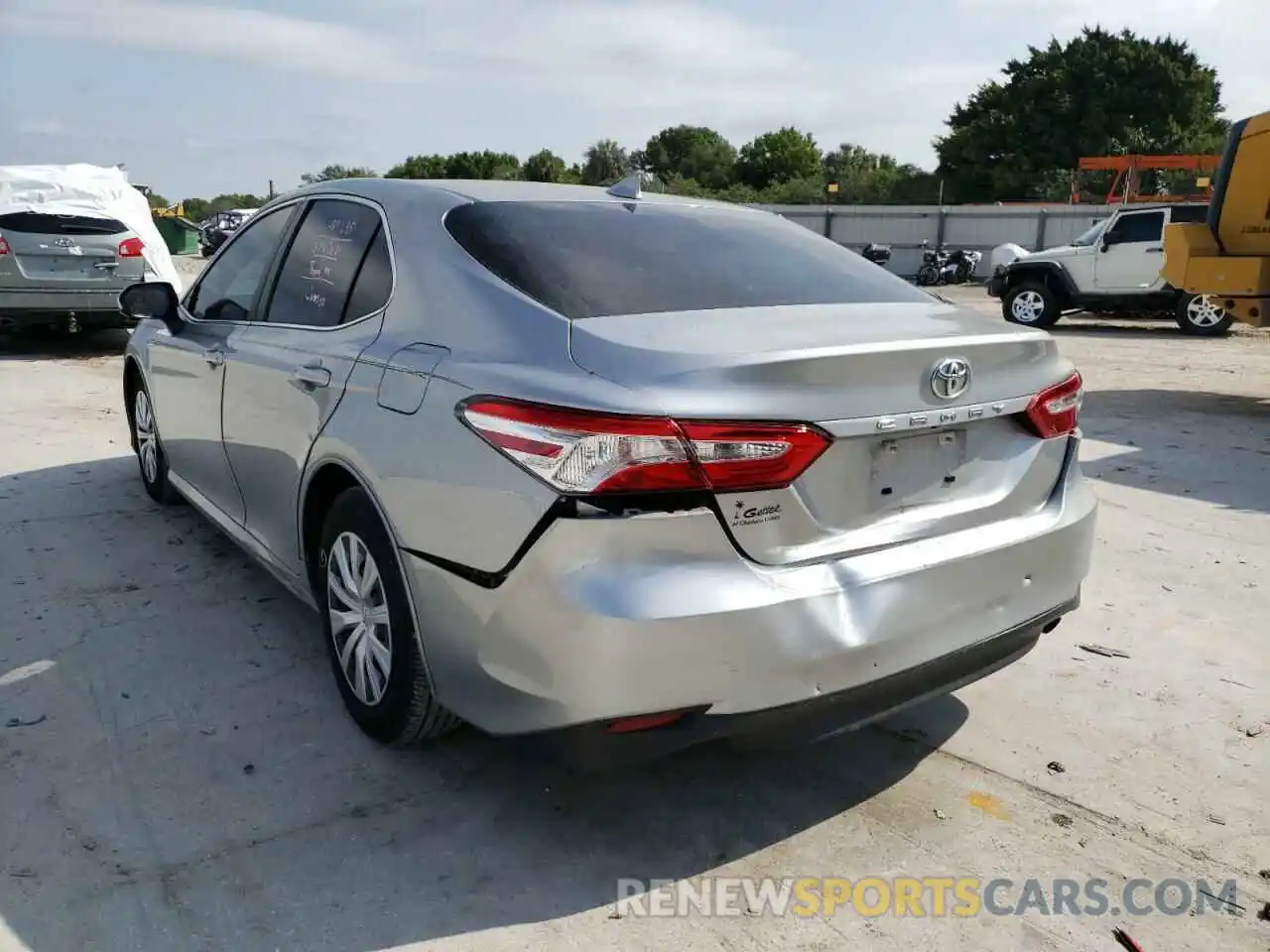 3 Photograph of a damaged car 4T1B11HK6KU771927 TOYOTA CAMRY 2019