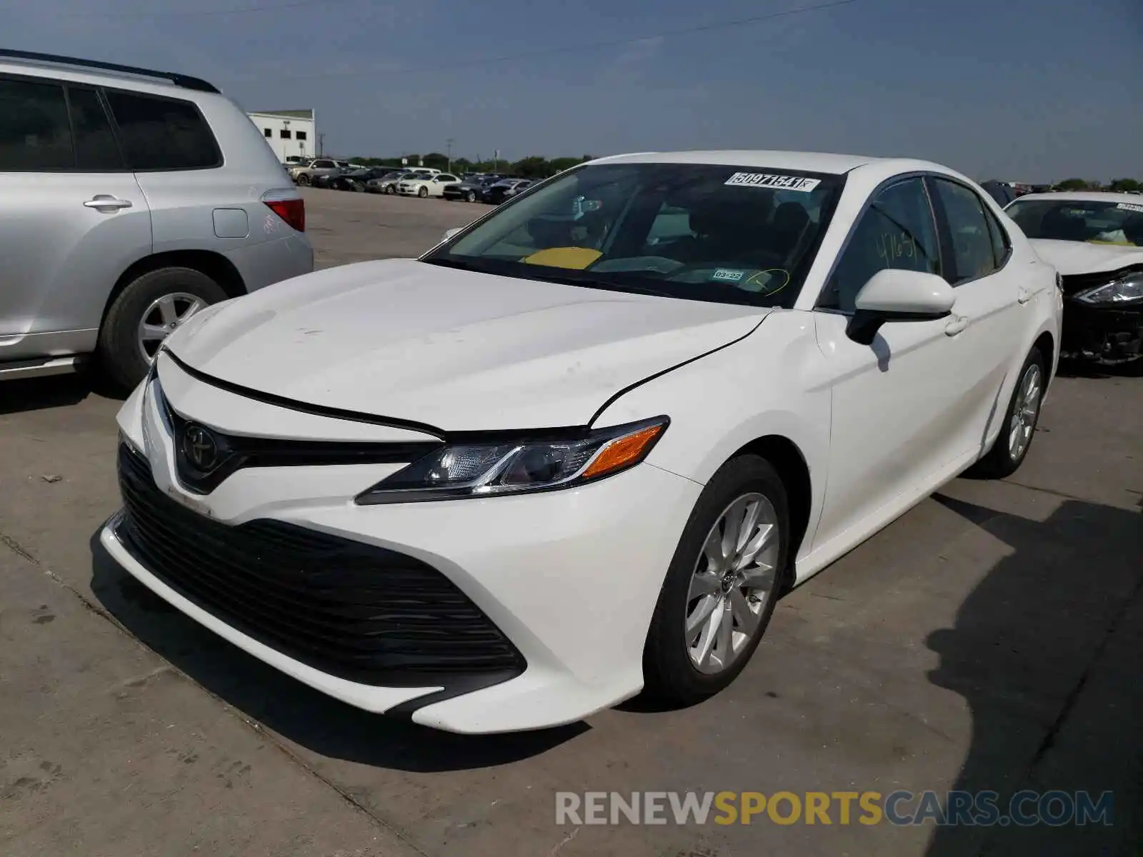 2 Photograph of a damaged car 4T1B11HK6KU771958 TOYOTA CAMRY 2019