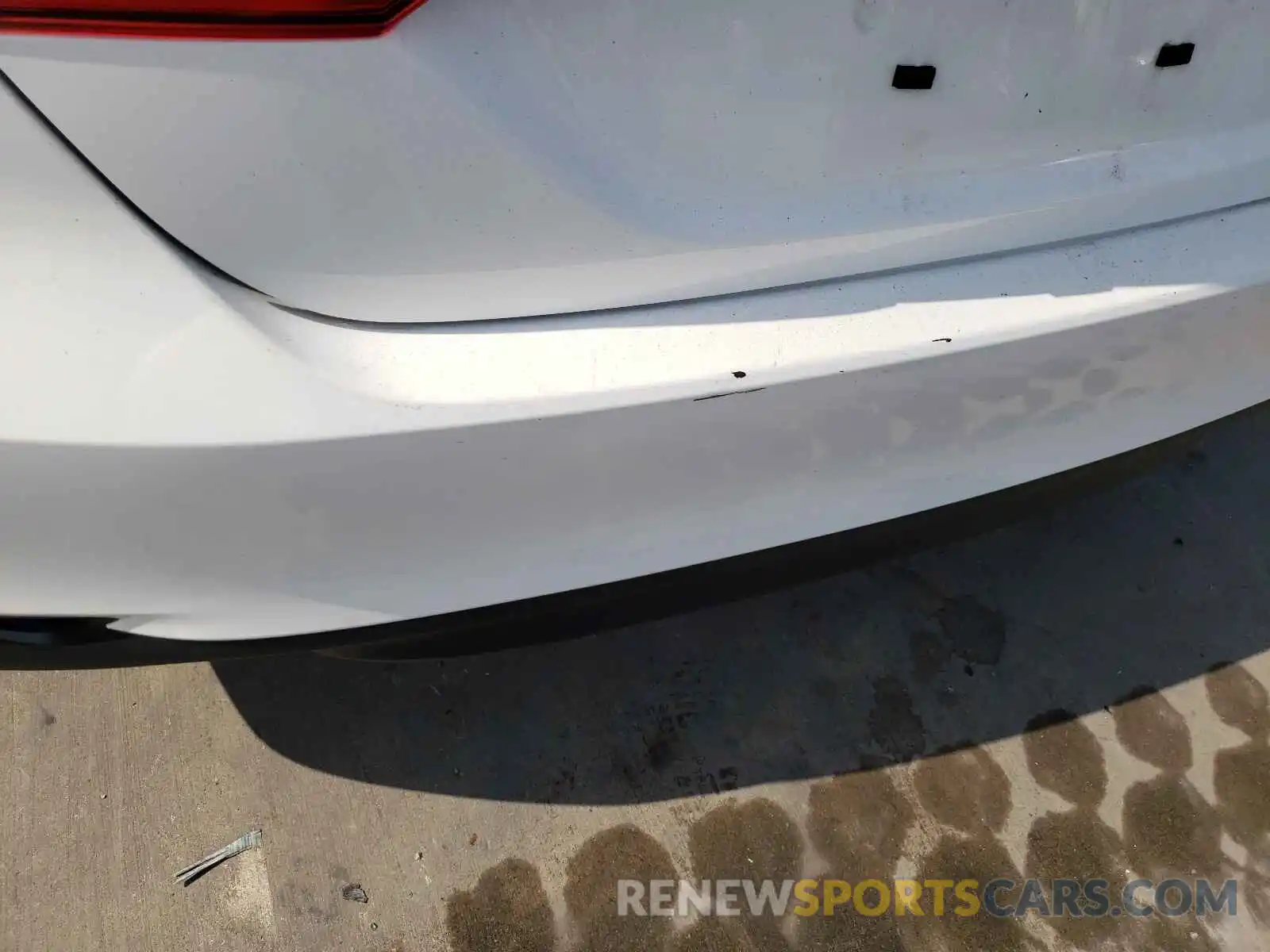 9 Photograph of a damaged car 4T1B11HK6KU771958 TOYOTA CAMRY 2019