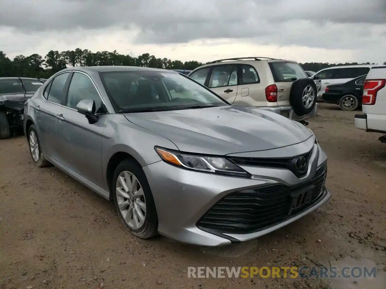 1 Photograph of a damaged car 4T1B11HK6KU772026 TOYOTA CAMRY 2019