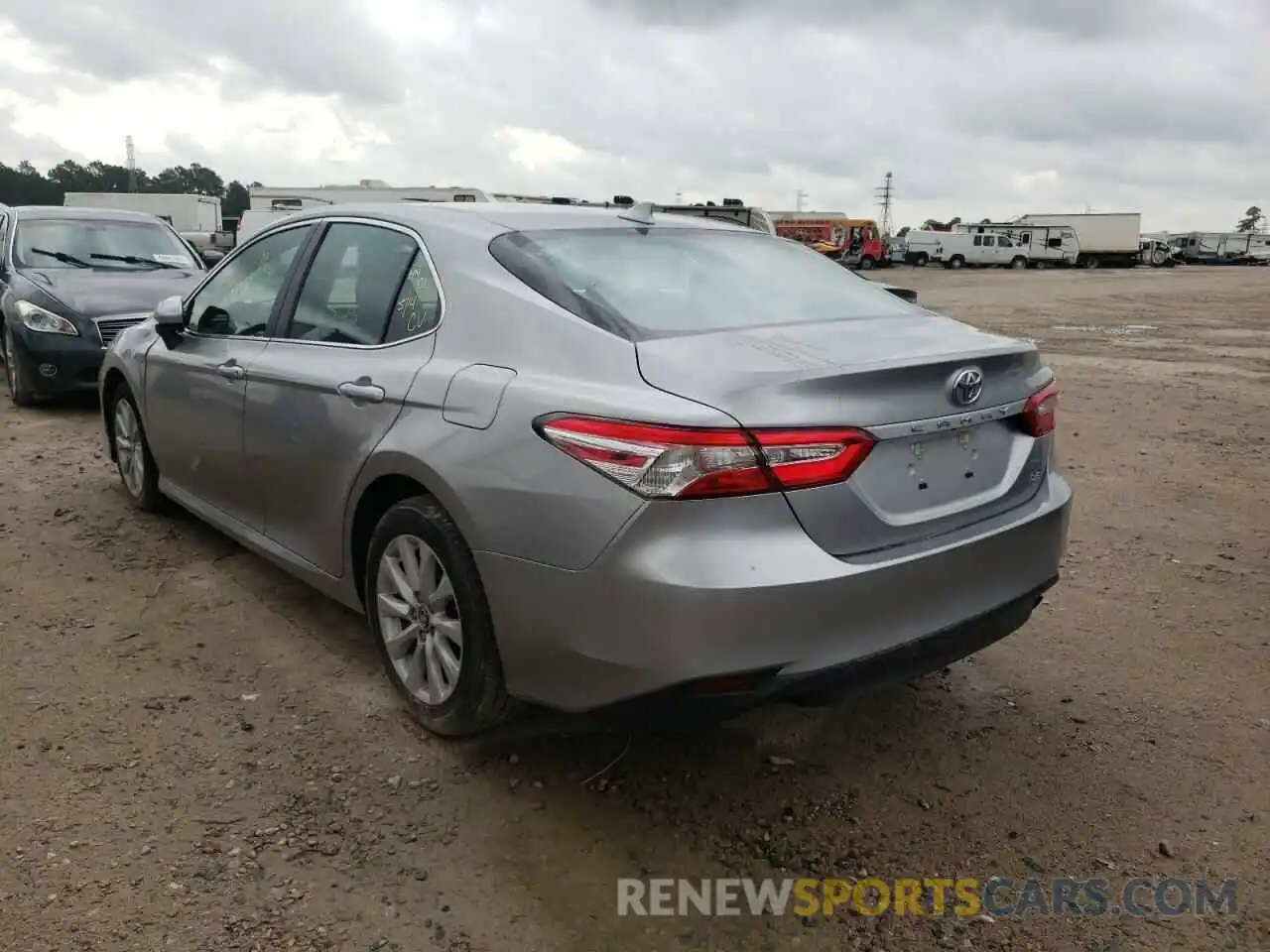 3 Photograph of a damaged car 4T1B11HK6KU772026 TOYOTA CAMRY 2019