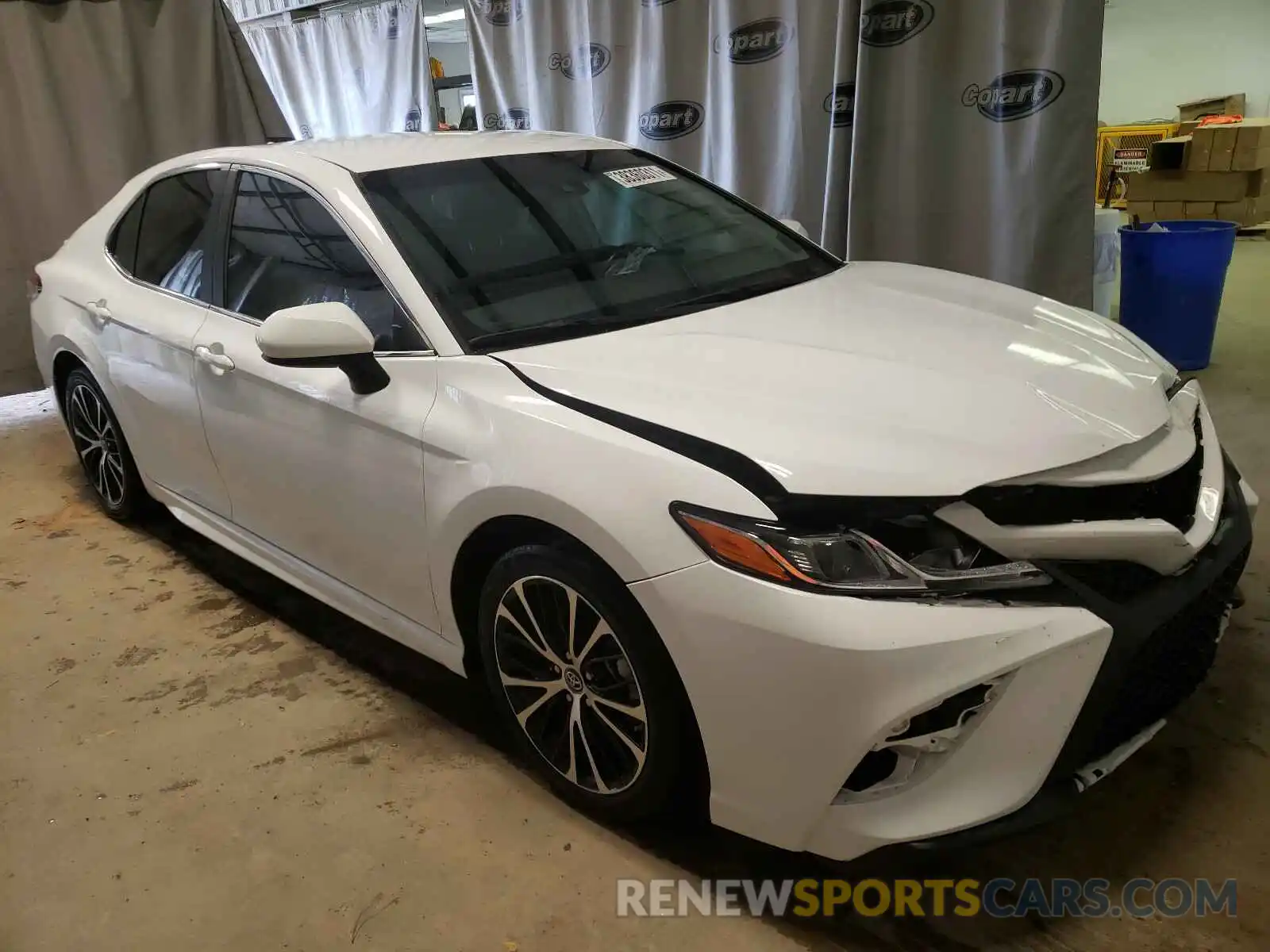 1 Photograph of a damaged car 4T1B11HK6KU772432 TOYOTA CAMRY 2019