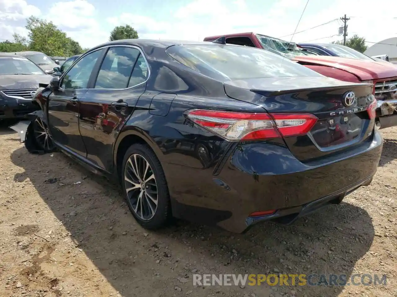 3 Photograph of a damaged car 4T1B11HK6KU772690 TOYOTA CAMRY 2019