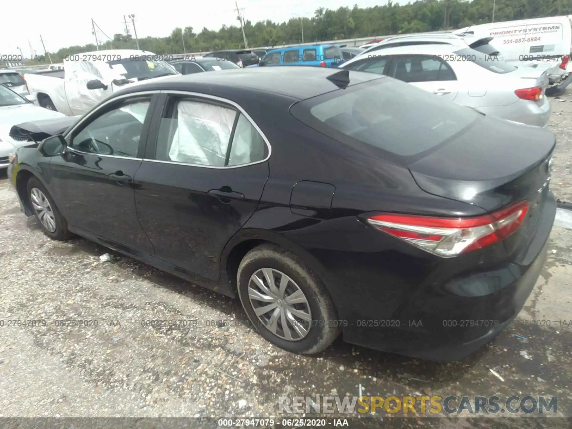 3 Фотография поврежденного автомобиля 4T1B11HK6KU774990 TOYOTA CAMRY 2019