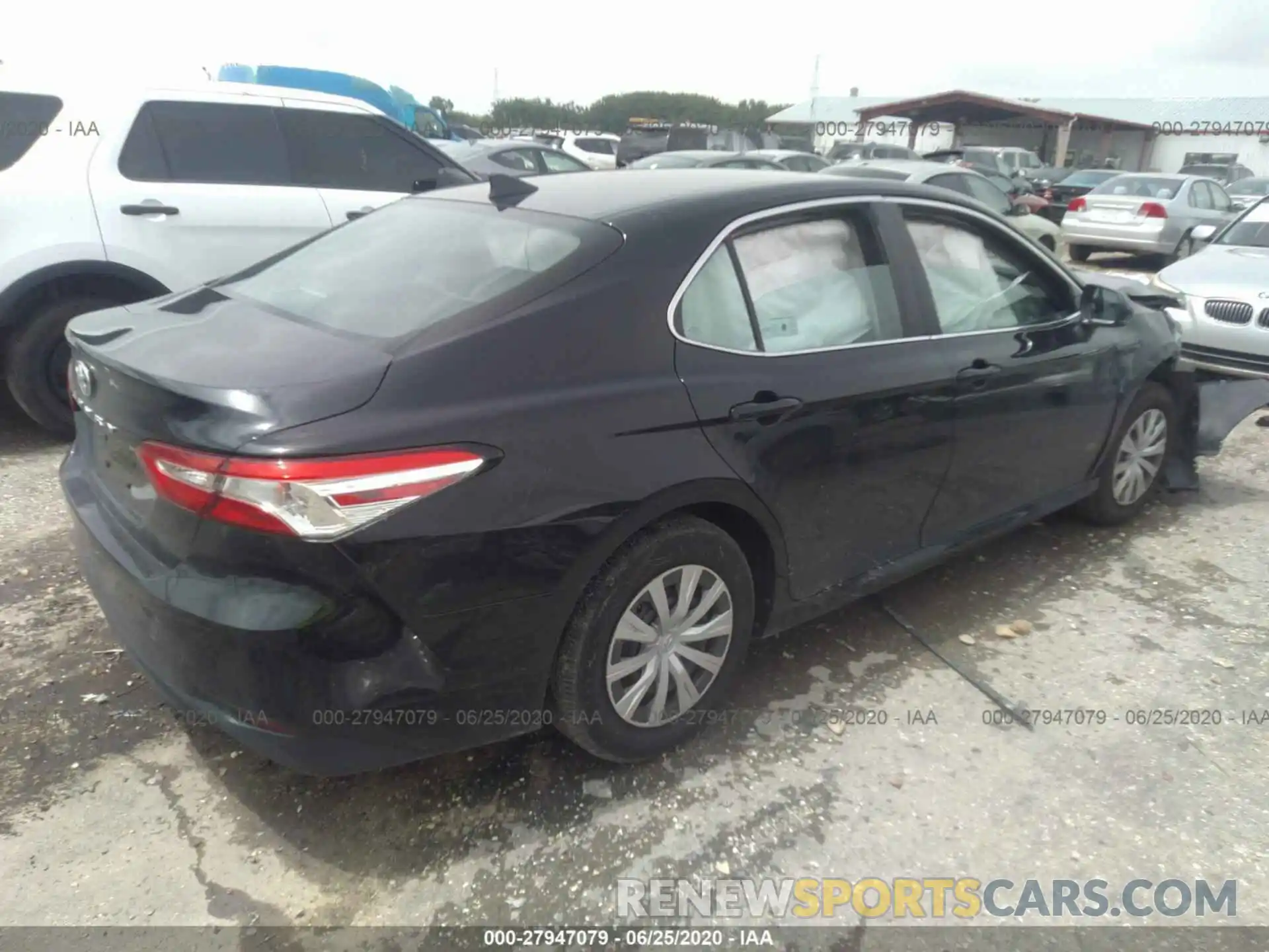 4 Фотография поврежденного автомобиля 4T1B11HK6KU774990 TOYOTA CAMRY 2019