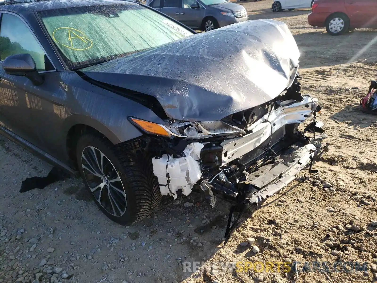 9 Photograph of a damaged car 4T1B11HK6KU776805 TOYOTA CAMRY 2019