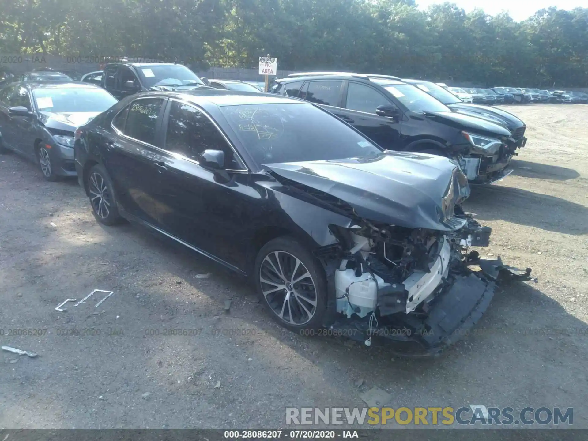 1 Photograph of a damaged car 4T1B11HK6KU777890 TOYOTA CAMRY 2019