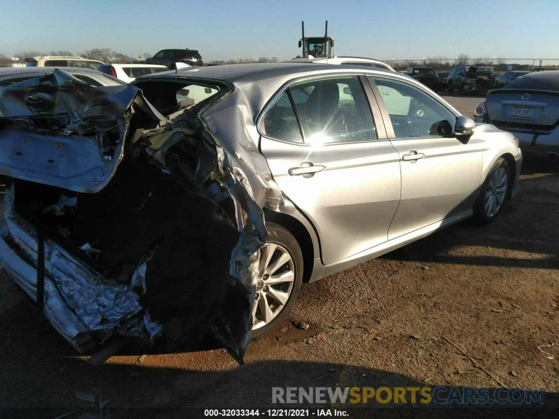 4 Photograph of a damaged car 4T1B11HK6KU778389 TOYOTA CAMRY 2019